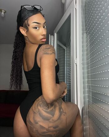 Full leaked Canellemodele private onlyfans photo