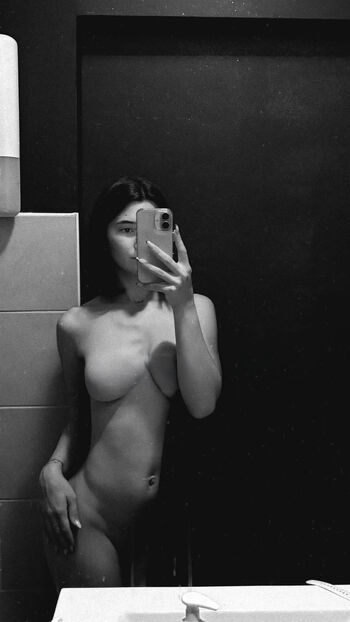 Full leaked Cannelle private onlyfans photo