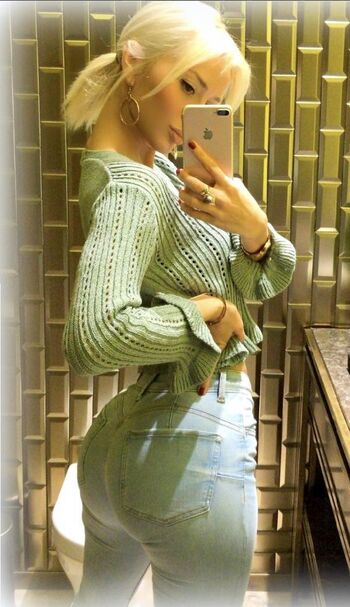 Full leaked Cansu taskin private onlyfans photo