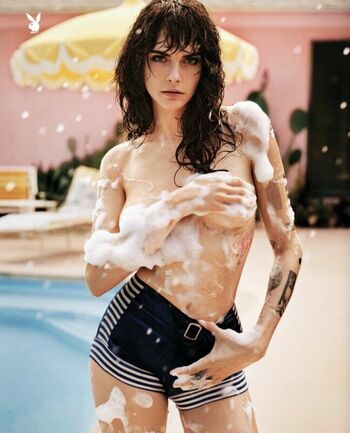 Full leaked Cara delevingne private onlyfans photo