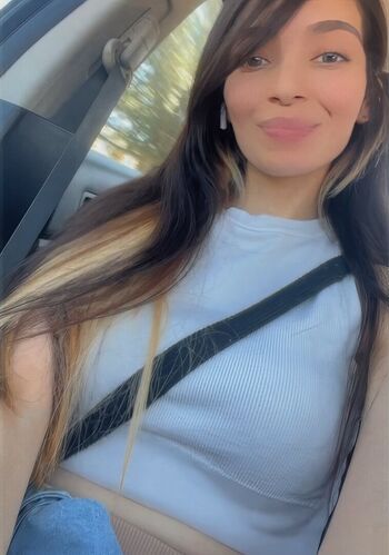 Full leaked Caradeliz private onlyfans photo