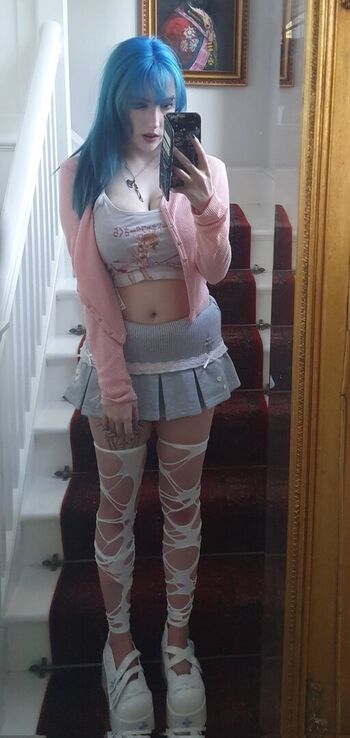 Full leaked Caralouss private onlyfans photo