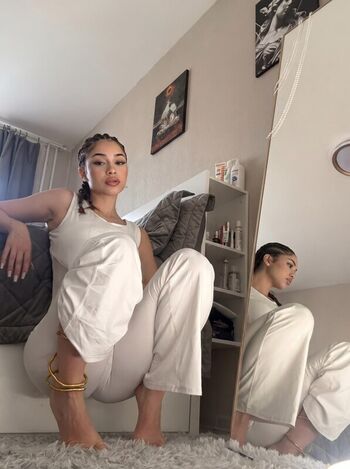 Full leaked Caramelcamilaxx private onlyfans photo