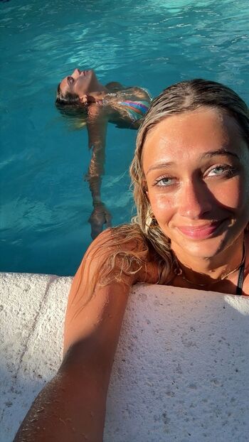 Full leaked Cararhode private onlyfans photo