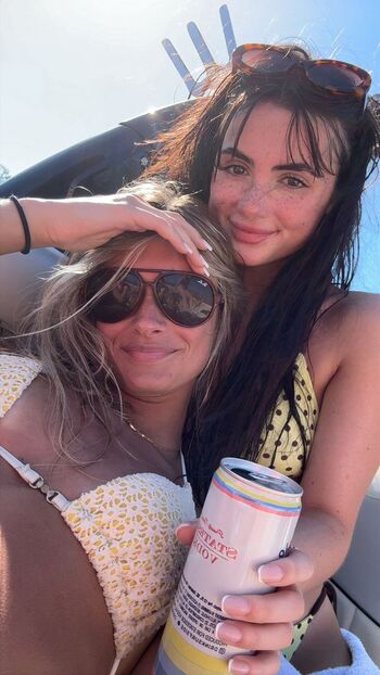 Full leaked Cararhode private onlyfans photo