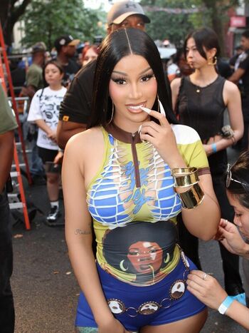 Full leaked Cardi b private onlyfans photo
