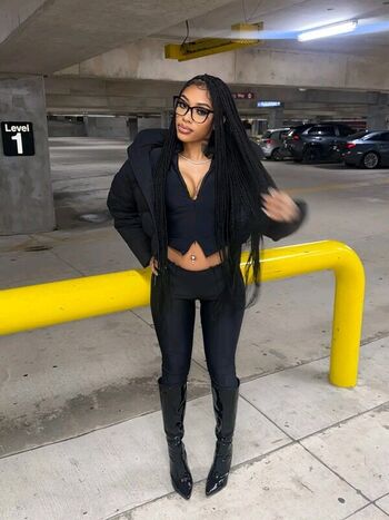 Full leaked Carenavonchae page private onlyfans photo