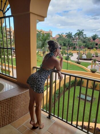 Full leaked Carianne page private onlyfans photo