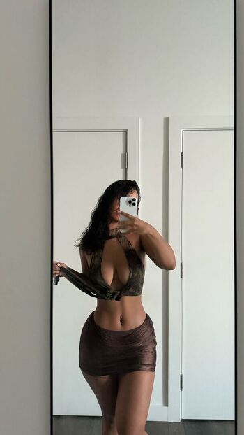 Full leaked Carla alison page private onlyfans photo