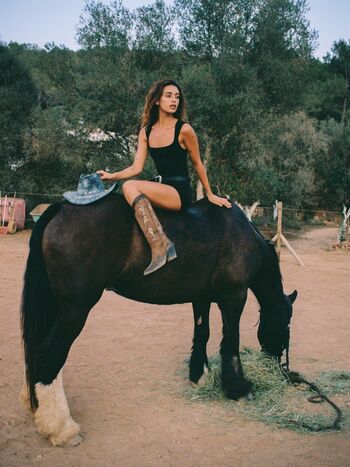 Full leaked Carla guetta page private onlyfans photo