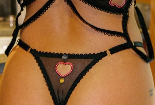 Full leaked Carla guetta page private onlyfans photo