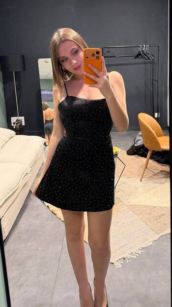 Full leaked Carla lazzari private onlyfans photo