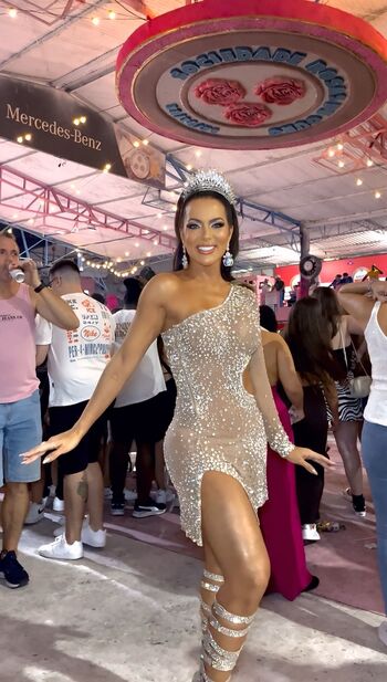 Full leaked Carla prata page private onlyfans photo