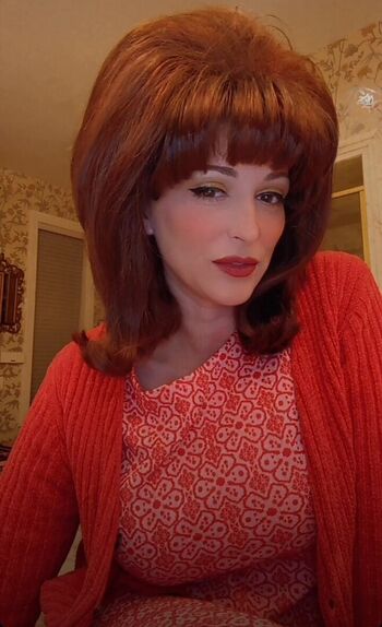 Carlotta Champagne