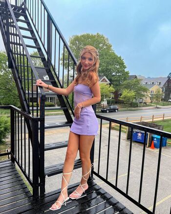 Full leaked Carmmieecat private onlyfans photo