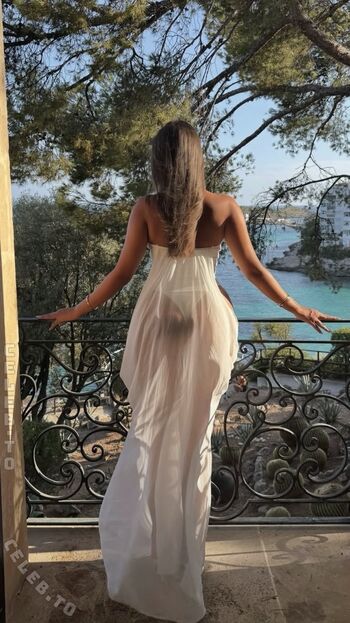 Full leaked Caro lnw page private onlyfans photo
