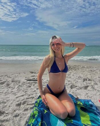 Full leaked Carolina firkowski private onlyfans photo