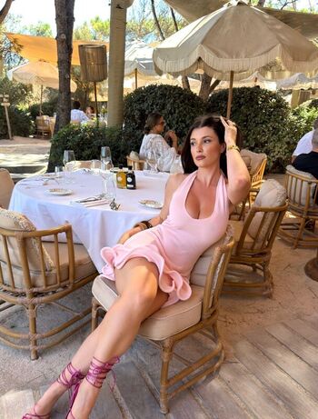Full leaked Carolina neto page private onlyfans photo