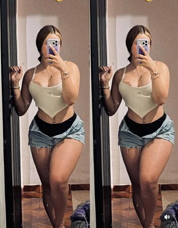 Full leaked Carolinegranada private onlyfans photo