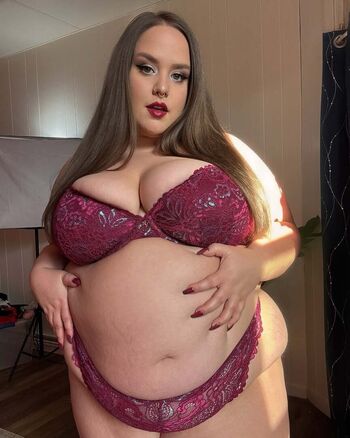 Full leaked Carolinequinn private onlyfans photo