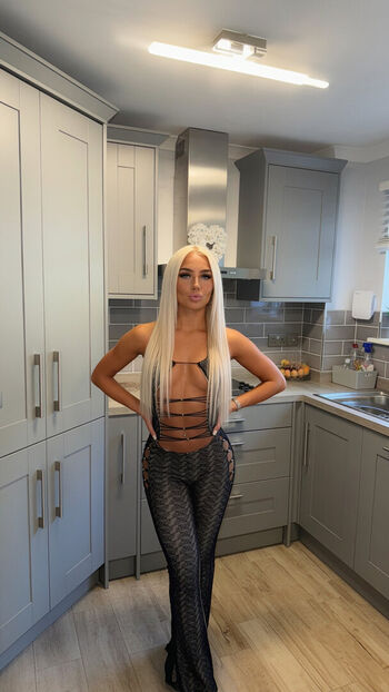 Full leaked Carys anne swanton private onlyfans photo