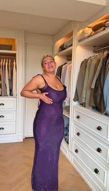 Carys whittaker / busybeecarys