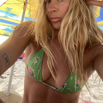 Full leaked Casey nixon page private onlyfans photo