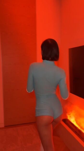 Full leaked Cassaraa private onlyfans photo