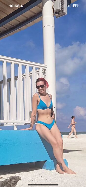Full leaked Cassie mainville private onlyfans photo