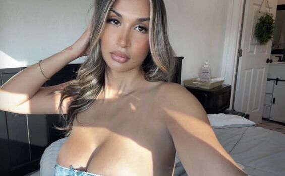 Full leaked Cassie ov private onlyfans photo