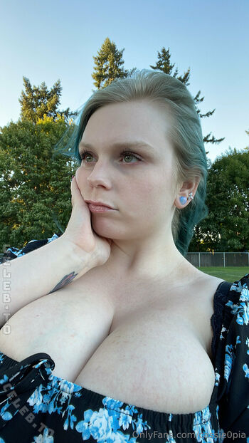 Full leaked Cassiepia  page private onlyfans photo