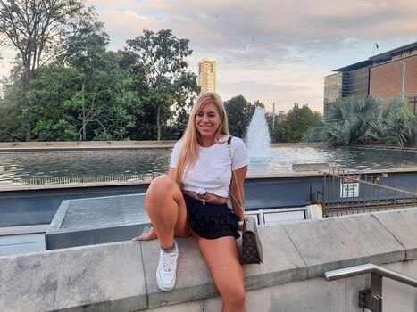 Full leaked Catie lee private onlyfans photo