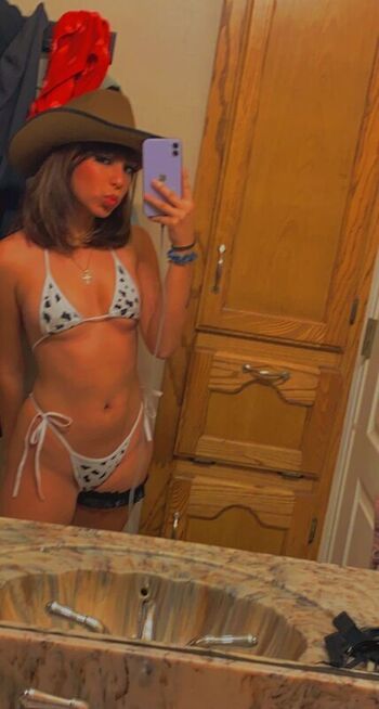 Full leaked Cattplesauce private onlyfans photo