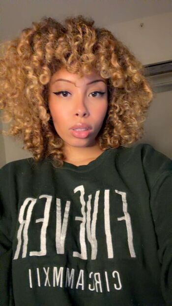 Full leaked Cc summerz private onlyfans photo