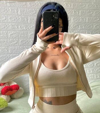 Full leaked Ccamimnz private onlyfans photo