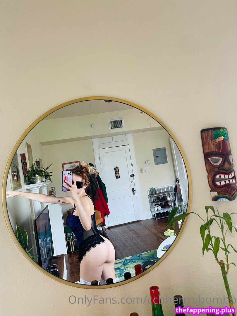 cchherrrybombb / chxrrybomb / https: Photo OnlyFans Nu #20