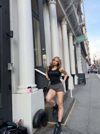 Full leaked Cellow page private onlyfans photo