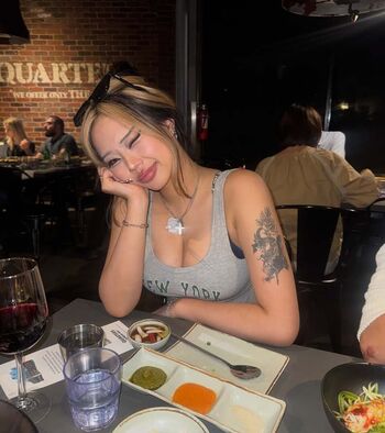 Full leaked Cellow page private onlyfans photo