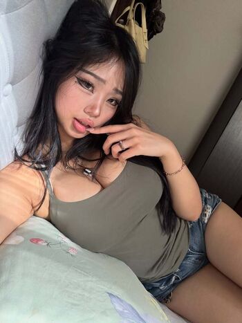Full leaked Cellow private onlyfans photo
