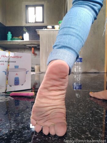 Full leaked Chaarmfeet page private onlyfans photo
