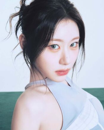 Full leaked Chaeryeong page private onlyfans photo