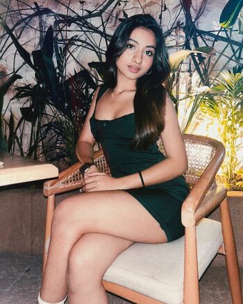 Full leaked Chandni solanki private onlyfans photo