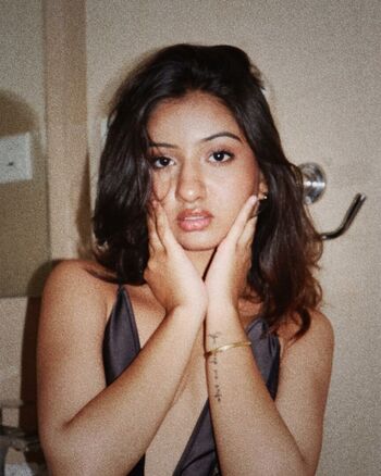 Full leaked Chandni solanki private onlyfans photo