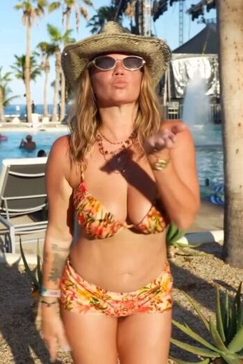 Full leaked Chanel west coast private onlyfans photo