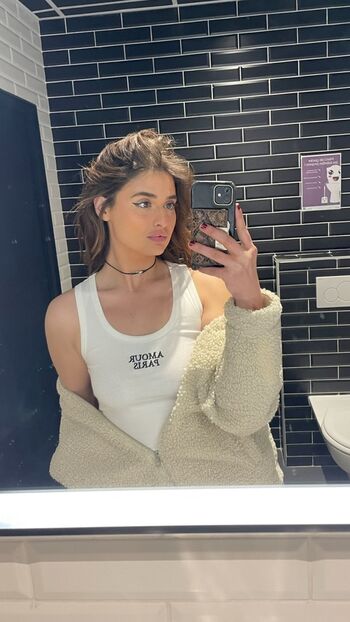 Full leaked Chani lenglet private onlyfans photo
