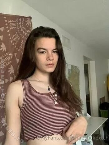 Full leaked Chapstickbxtch page private onlyfans photo