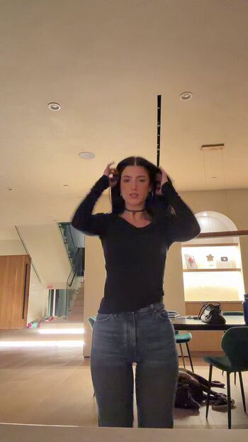 Full leaked Charli d amelio page private onlyfans photo