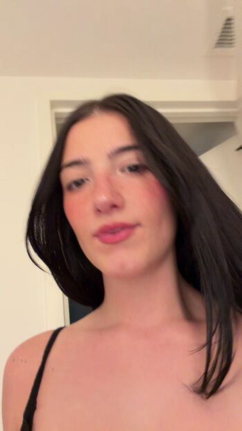 Full leaked Charli d amelio page private onlyfans photo