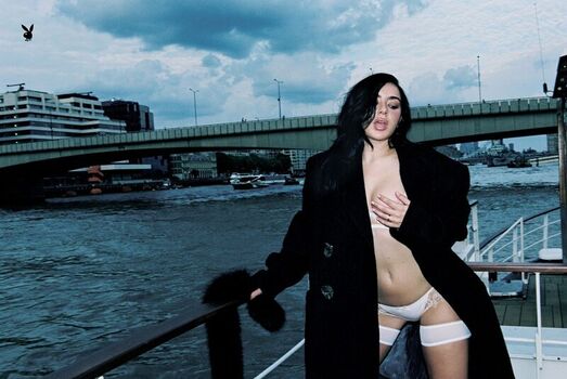 Full leaked Charli xcx private onlyfans photo
