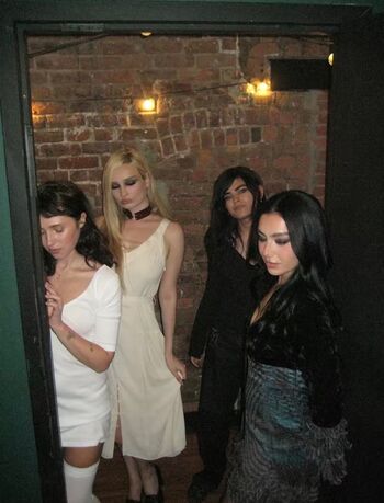Full leaked Charli xcx private onlyfans photo